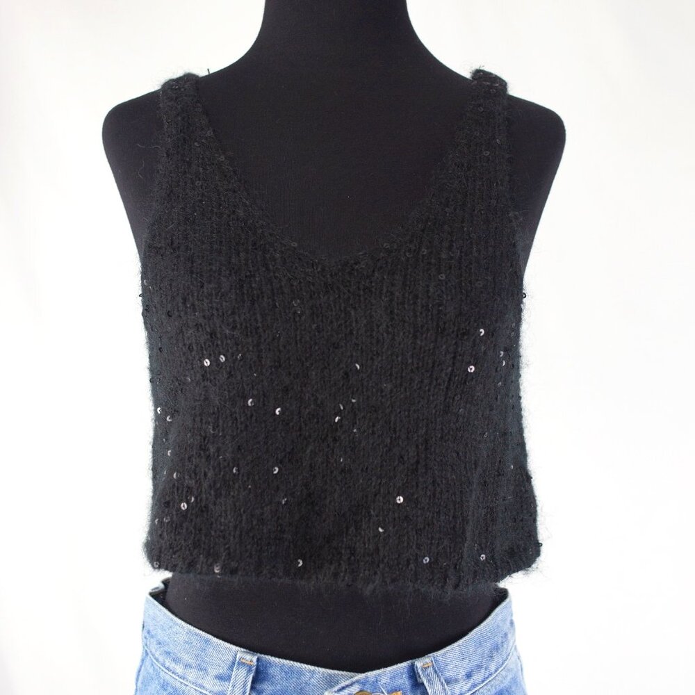 Cropped, knit tank top